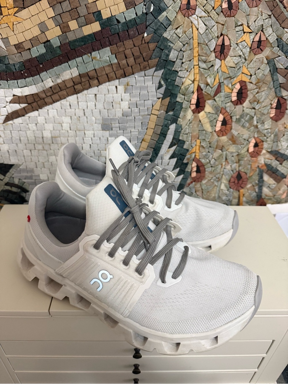On Running Women’s Cloud Shoes - White/Grey